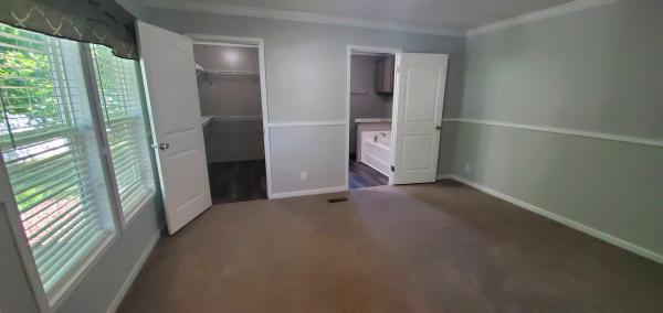 2019 Clayton Homes Inc Yes Mobile Home