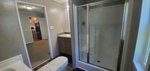 2019 Clayton Homes Inc Yes Mobile Home