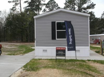 Mobile Home at 528 Hummingbird Ln #92 Camden, SC 29020