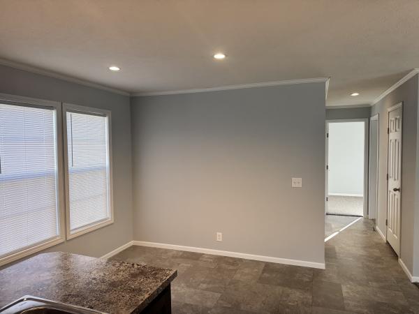 2020 Champion RA2860209 Mobile Home