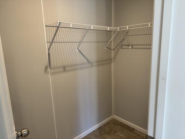 2020 Champion RA2860209 Mobile Home