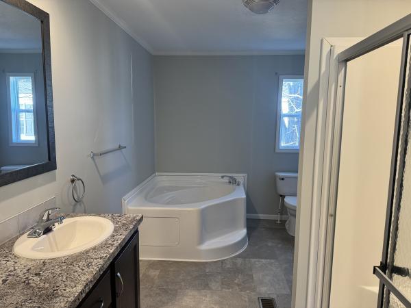 2020 Champion RA2860209 Mobile Home