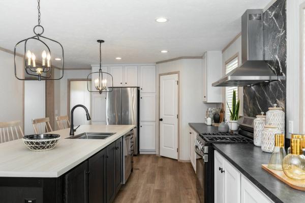 2025 Clayton 6032-5700 Pulse  Home