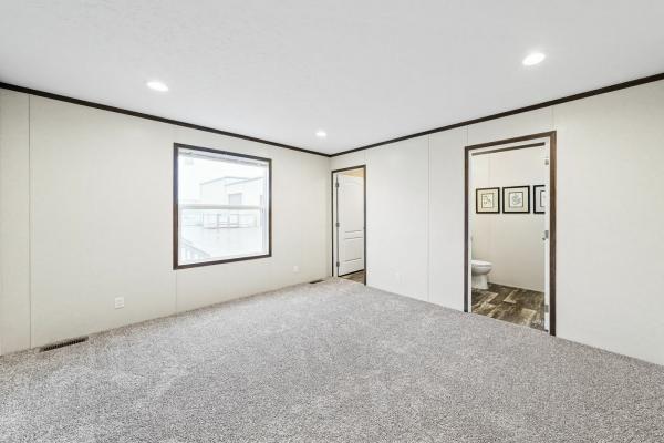 2025 Clayton 7616-4200 Adrenaline  Home