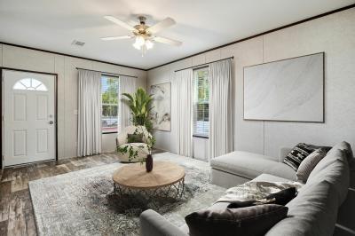 Photo 4 of 11 of home located at 3221 Willow Kalamazoo, MI 49004