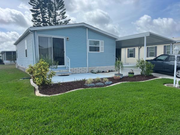 1994 Homes of Merit Mobile Home For Sale