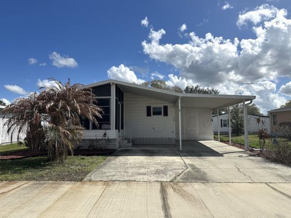 Photo 1 of 2 of home located at 1615 Poppy Cir. Lakeland, FL 33803