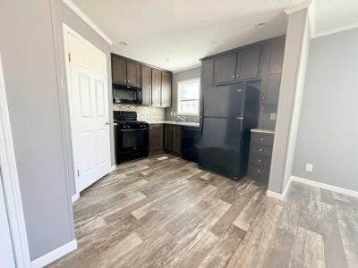 Photo 3 of 19 of home located at 534 E 37th Ave #613 Hobart, IN 46342