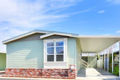 Photo 3 of 33 of home located at 46 Estrella Tustin, CA 92780