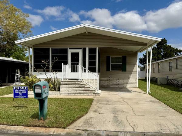 2004 LIFE Mobile Home For Sale