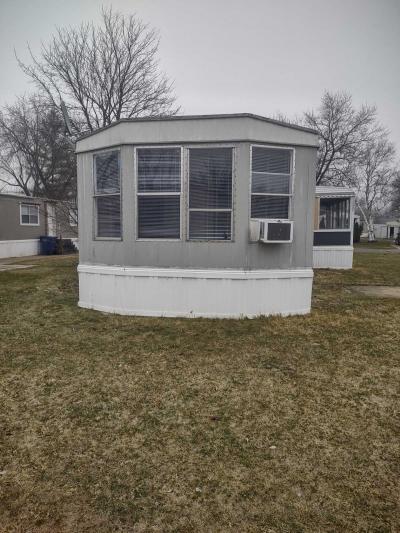 Photo 2 of 15 of home located at 5225 Jon Paul Dr. White Lake, MI 48383