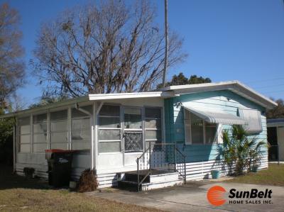 Photo 3 of 30 of home located at 5431 NE 35th St Lot 156 Silver Springs, FL 34488