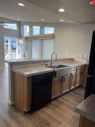 Photo 5 of 20 of home located at 3966 S. Pacific Hwy #15 Medford, OR 97501