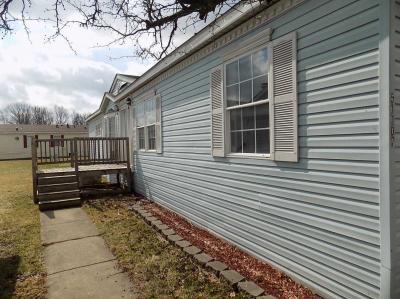 Photo 5 of 6 of home located at 51107 Colony Lane Belleville, MI 48111