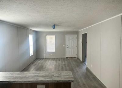 Photo 2 of 7 of home located at 4712 SE Topeka, KS 66603