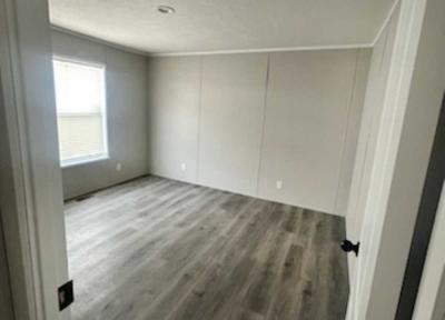 Photo 3 of 7 of home located at 4712 SE Topeka, KS 66603