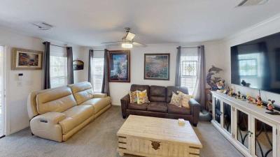 Photo 5 of 17 of home located at 234 57th Ct E Palmetto, FL 34221