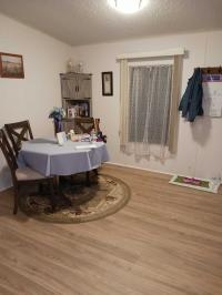 1990 TROP Manufactured Home