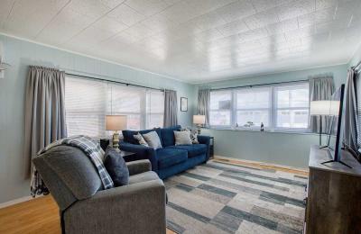 Photo 5 of 25 of home located at 18675 U.s. Hwy 19 N. Lot 328 Clearwater, FL 33764