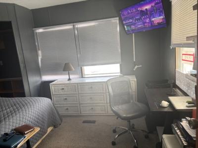 Photo 11 of 7 of home located at 1030 Camelot Mnr Portage, IN 46368