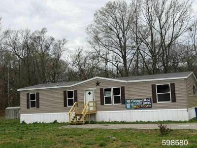 Mobile Home at 320 Alexander St Bradford, TN 38316