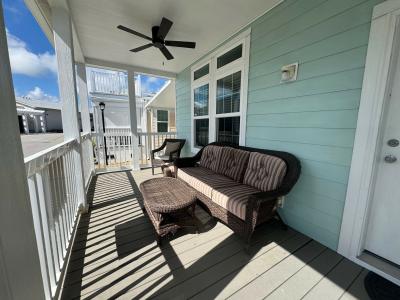 Photo 4 of 13 of home located at 214 NE Seabreeze Dr Jensen Beach, FL 34957