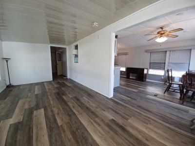 Photo 4 of 13 of home located at 37647 Chancey Road 286 Zephyrhills, FL 33541