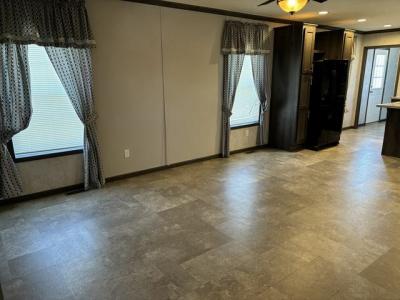 Photo 3 of 20 of home located at 271 Crestwood Dr. Lockport, NY 14094