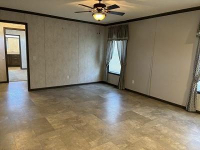 Photo 5 of 20 of home located at 271 Crestwood Dr. Lockport, NY 14094