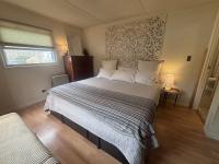 1970 New Englander 36-2-22, AKA 36-0-022 AND 38-2022 Mobile Home