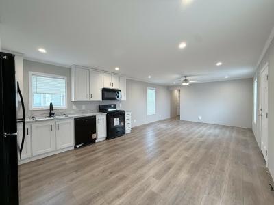 Photo 4 of 18 of home located at 52871 N Zacharias Court #161 Chesterfield, MI 48051