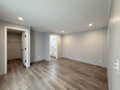 Photo 5 of 18 of home located at 52871 N Zacharias Court #161 Chesterfield, MI 48051