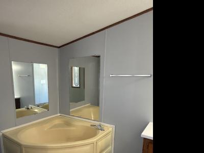 Photo 4 of 13 of home located at 4245 W. Jolly Rd. Lot #203 Lansing, MI 48911