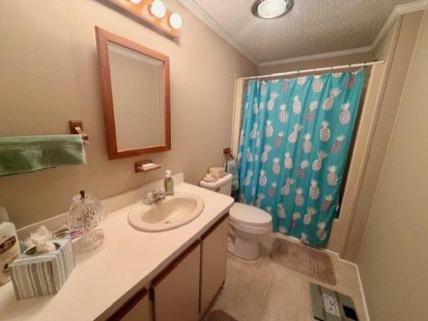 1990 PARKWOOD MOBILE HOMES Mobile Home