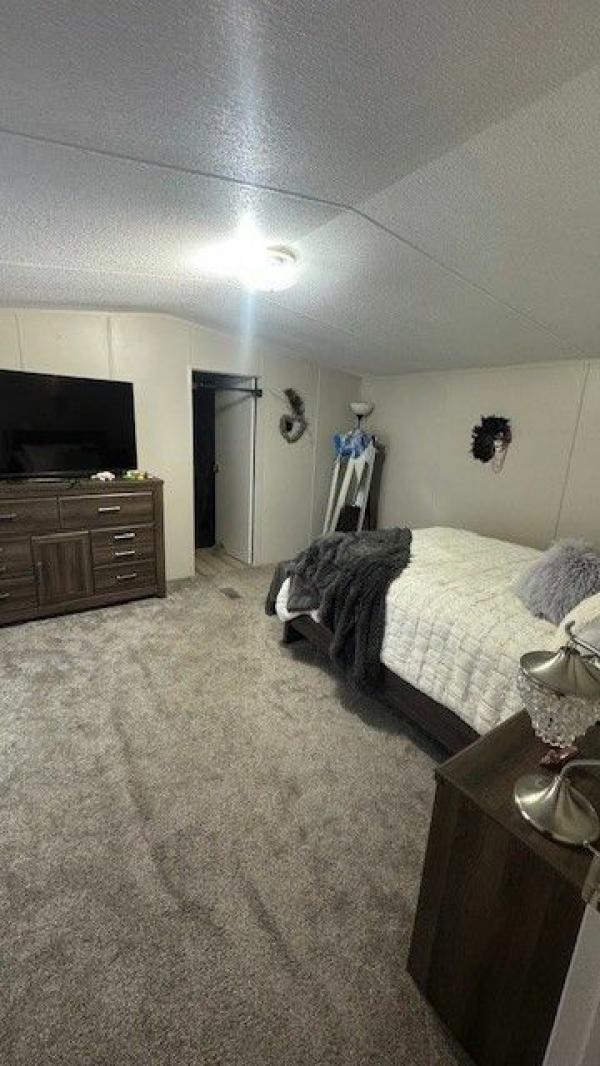 2010 Clayton Mobile Home