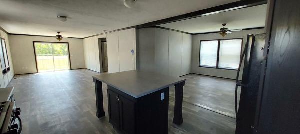 2022 EAGLE RIVER 35 LANDY CREEK  Home