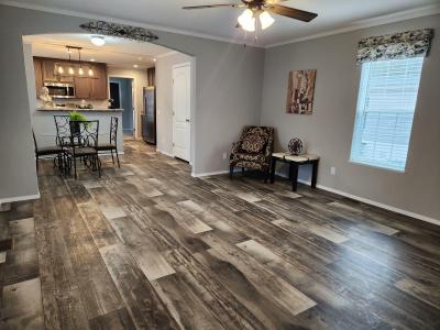 Mobile Home at 11405 4th Str. NE Magnolia, OH 44643