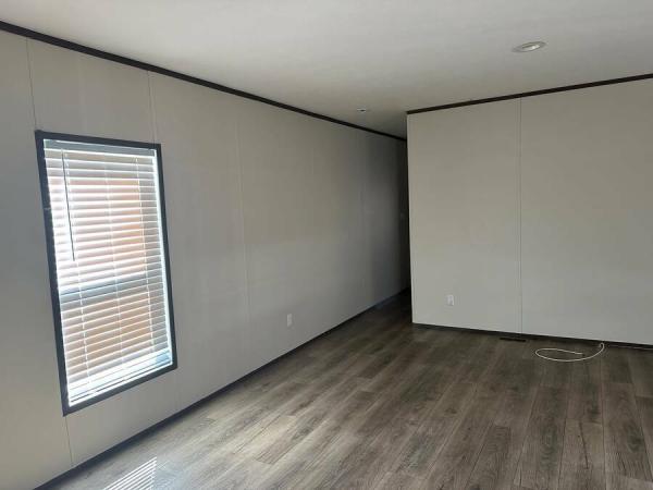 Photo 1 of 2 of home located at 3818 Napier Field Rd #E603 Dothan, AL 36303