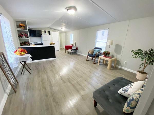 Photo 1 of 2 of home located at 777 E Yerby St #76 Marshall, MO 65340