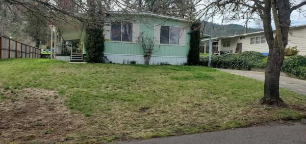 Photo 1 of 2 of home located at 3955 S Stage Rd Lot 008 Medford, OR 97501