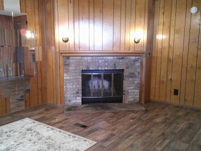 Photo 4 of 10 of home located at 7112 Pan American Fwy NE #7 Albuquerque, NM 87109