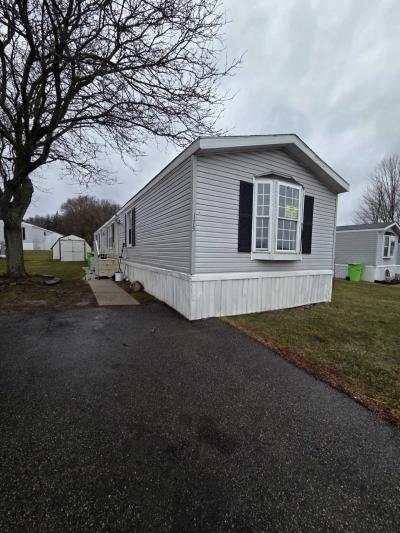 Mobile Home at 175 Pepperidge Dr Wixom, MI 48393
