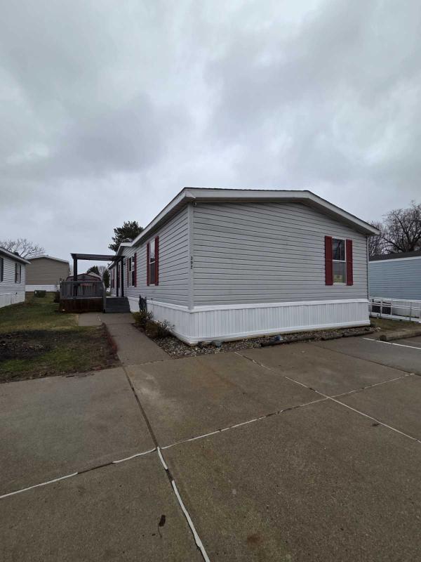 1989 Parkwood Mobile Home For Sale