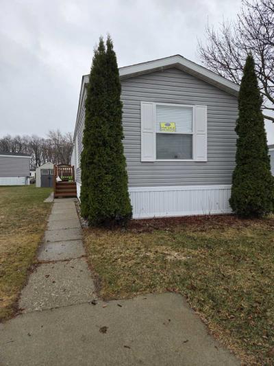 Mobile Home at 96 Meadows Ct Wixom, MI 48393