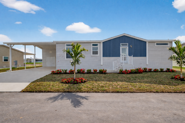 Photo 1 of 2 of home located at 12116 SW County Road 769 #290 Lake Suzy, FL 34269