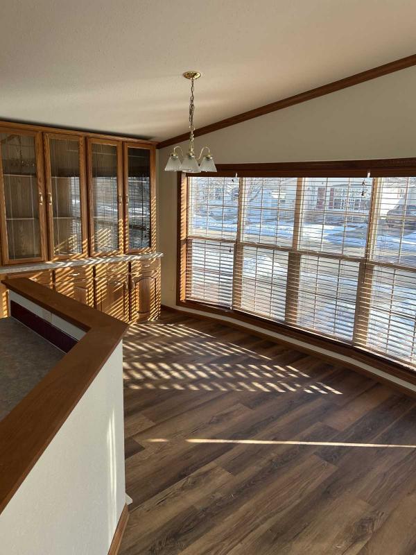 2001 Rolhm Manufactured Home