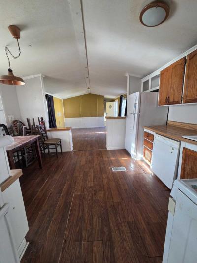 Photo 4 of 10 of home located at 64 Aspen Dr Wixom, MI 48393