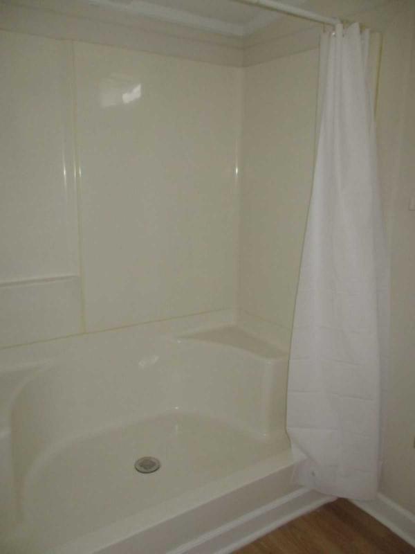 1985 Skyline Manufactured Home