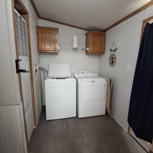 1998 Skyline Manufactured Home