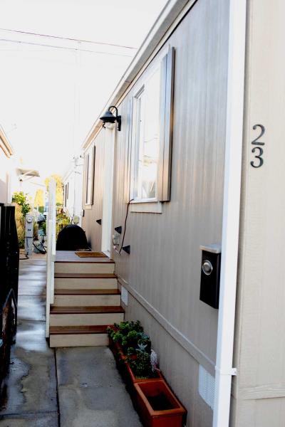 Photo 2 of 10 of home located at 327 W Wilson Street #23 Costa Mesa, CA 92627